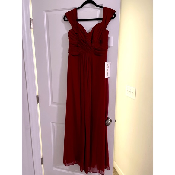 Dessy Bridesmaid Dress Size 8 - Picture 8 of 8